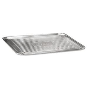 Aluminum Baking Supplies; Cafeteria; Dinnerware; Restaurant Supplies; Aluminum; Tableware; Tray; Breakrooms; Kitchens; Restaurants; Storage; Cooking; Baking; Preparation; Trays; Pans; Cake Pan; Packages; To-Go